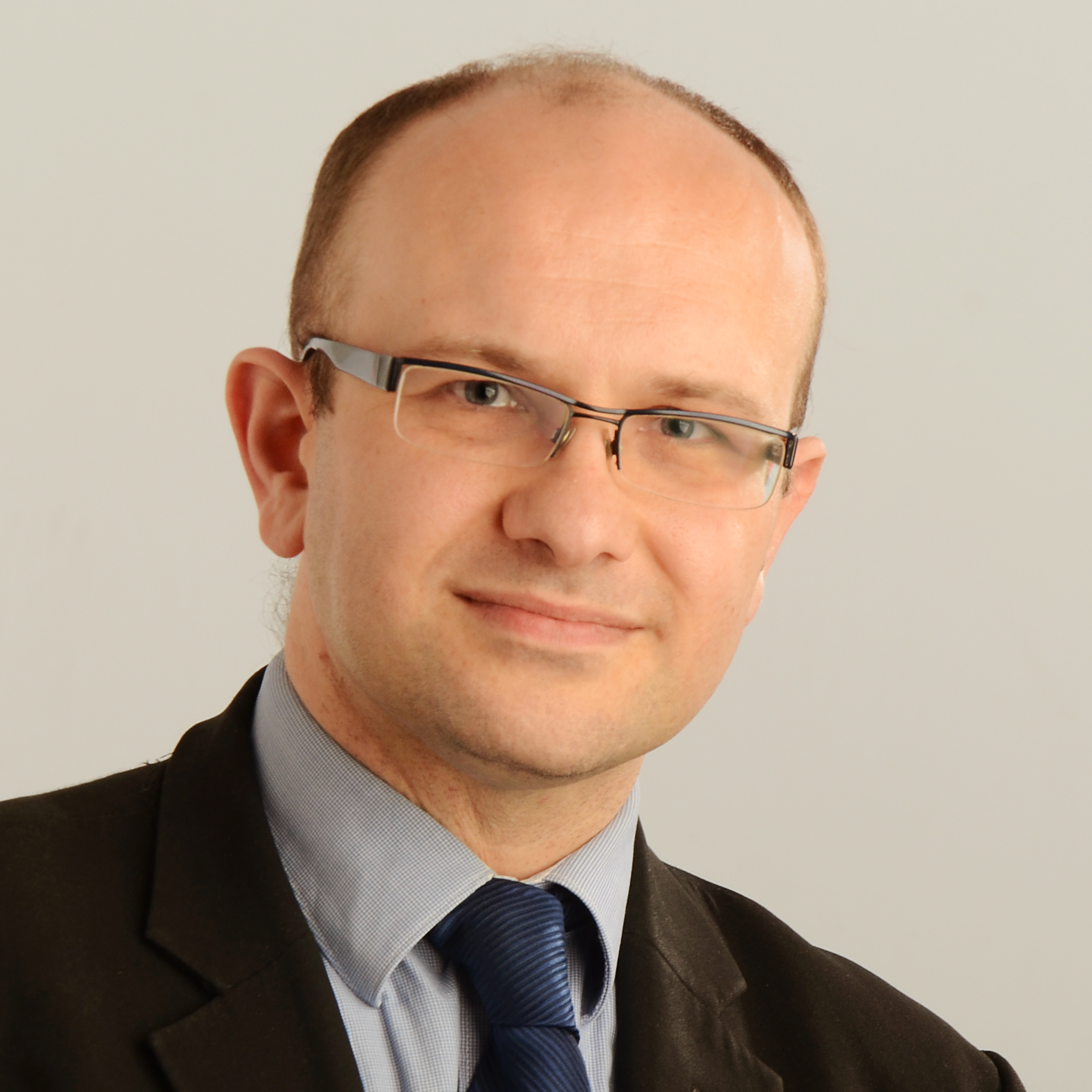 Andrew Love headshot